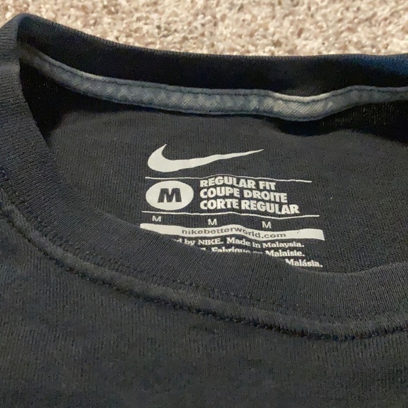 Nike t-shirt size M - Picture 2 of 4